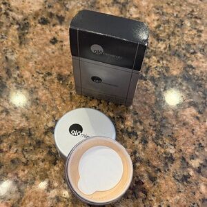 Glo minerals - Loose powder- Golden Fair- New- makeup - face -